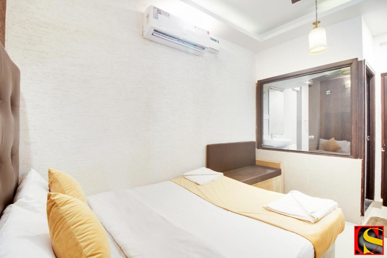 Candolim Sands Hotell Eksteriør bilde