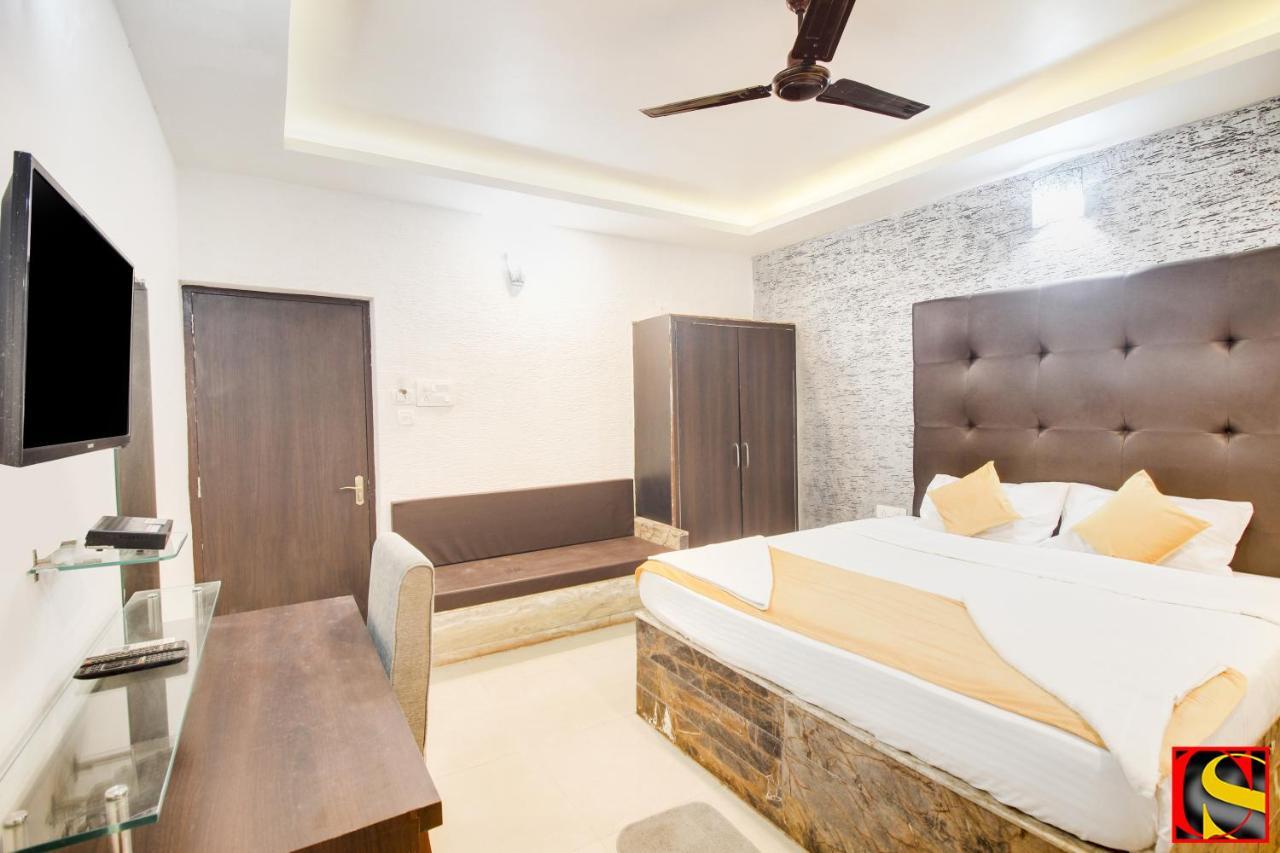 Candolim Sands Hotell Eksteriør bilde