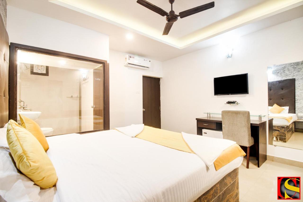 Candolim Sands Hotell Eksteriør bilde